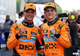 At McLaren Team-Cap    At McLaren Team-Cap