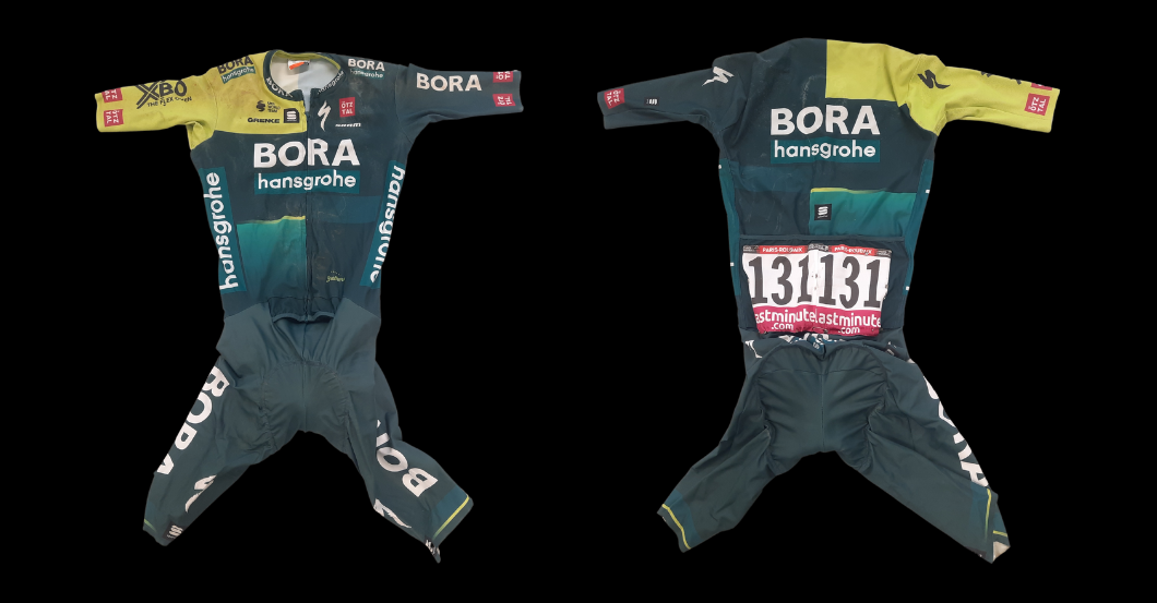 AT Rennanzug Haller   AT Rennanzug Haller