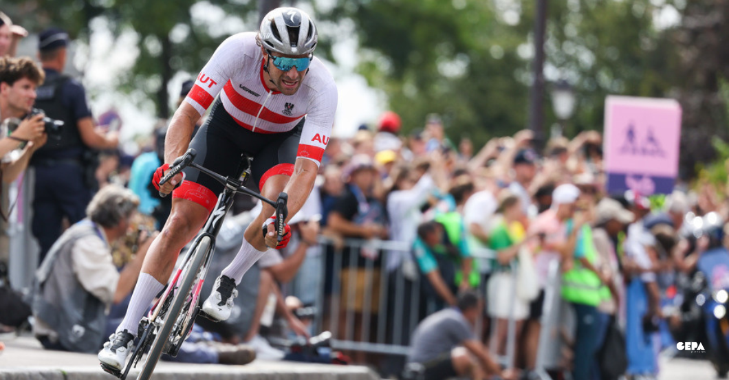 AT Rennanzug Haller   AT Rennanzug Haller