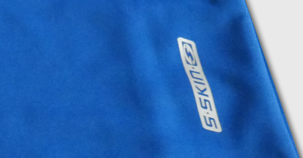 Bielefeld signiert Trikot    Bielefeld signiert Trikot