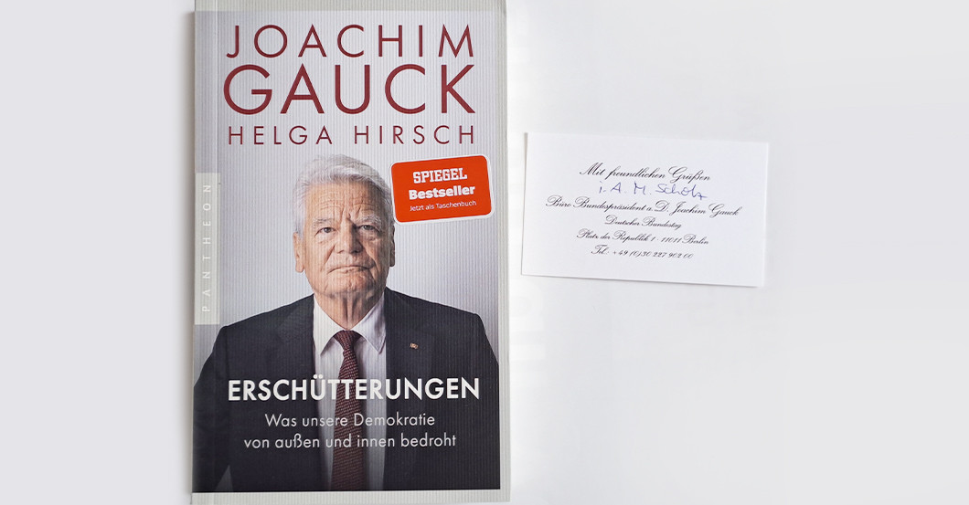 BÜ Gauck Buch   BÜ Gauck Buch