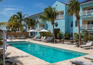  Curacao Dolphin Suites 