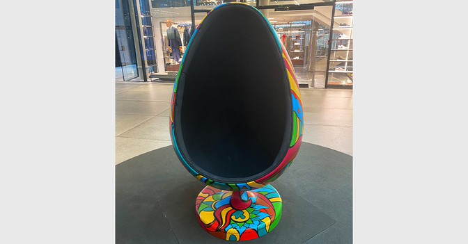 Easter Egg Pod Chair   Easter Egg Pod Chair