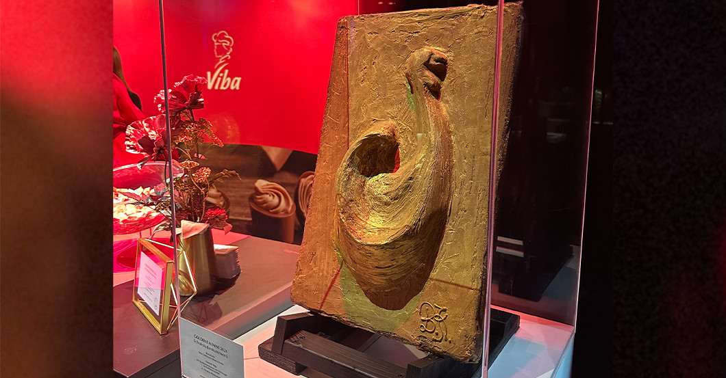 Goldene Nougat Henne   Goldene Nougat Henne