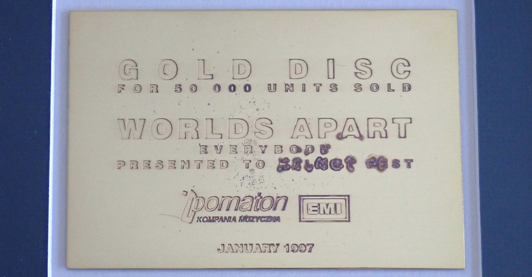  Goldene Worlds Apart 