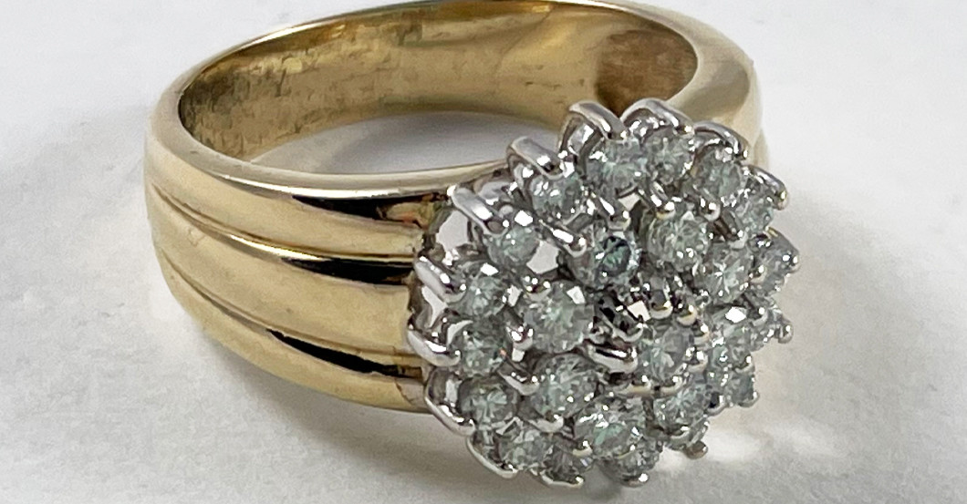 Goldring mit Brillanten    Goldring mit Brillanten