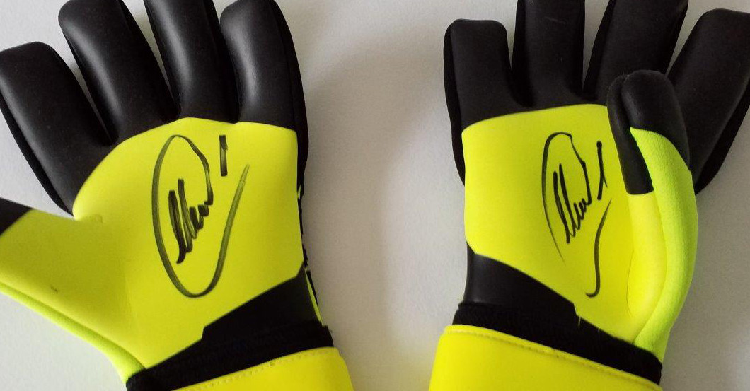  Handschuhe Neuer gelb 