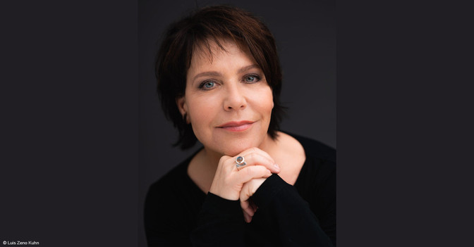  Janina Hartwig treffen 