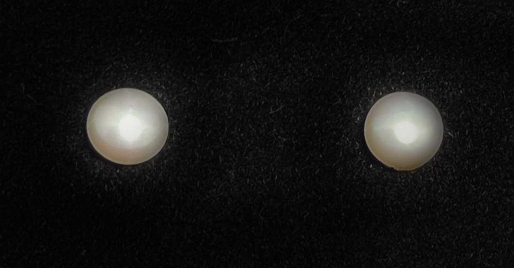 Perlenohrstecker weiß   Perlenohrstecker weiß