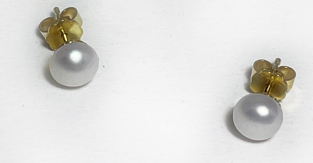 Perlenohrstecker weiß   Perlenohrstecker weiß