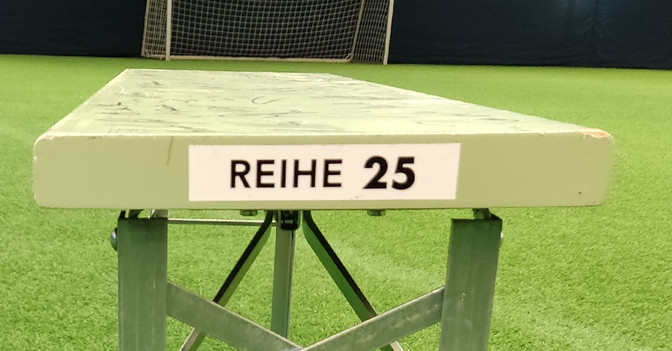 Schalke Bank R25 2   Schalke Bank R25 2