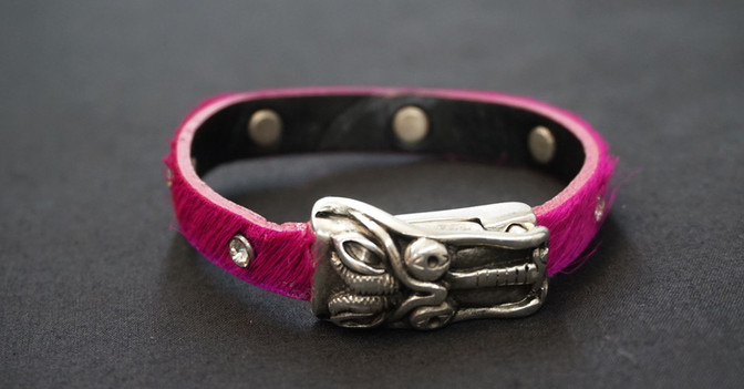 Show 7 Armband   Show 7 Armband