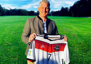  WH Schweinsteiger Trikot 