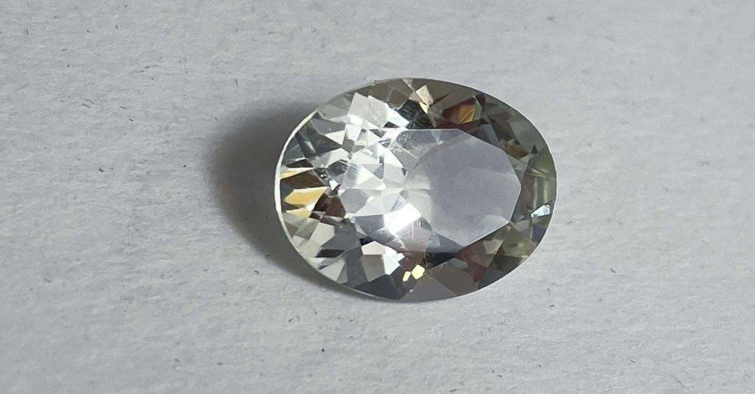 Weißer Topas oval   Weißer Topas oval