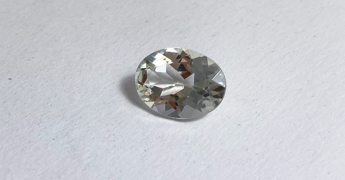 Weißer Topas oval   Weißer Topas oval