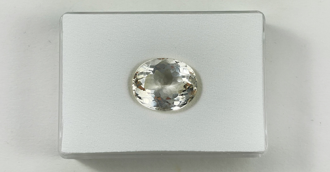 40 Karat Bergkristall   40 Karat Bergkristall