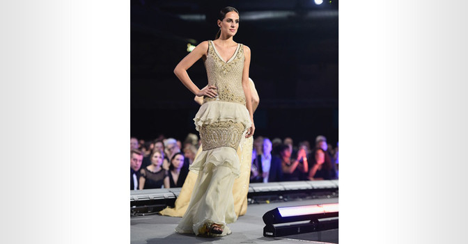  Abendkleid Brian Rennie 