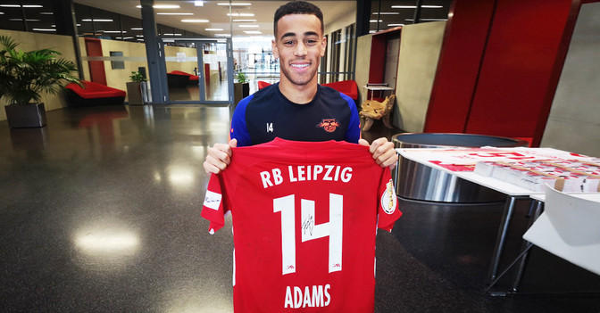 Adams Pokaltrikot I   Adams Pokaltrikot I