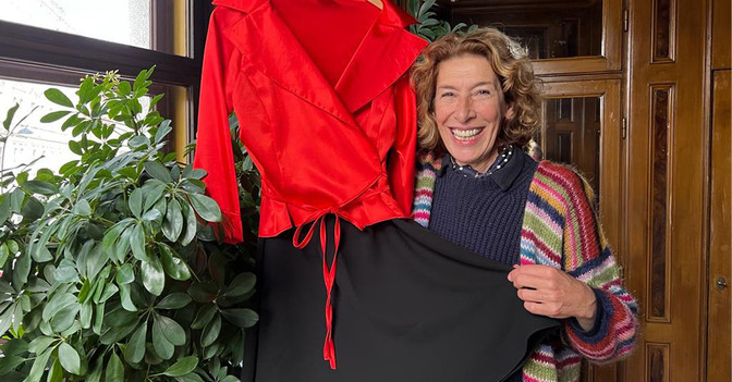 Adele Neuhauser Outfit   Adele Neuhauser Outfit