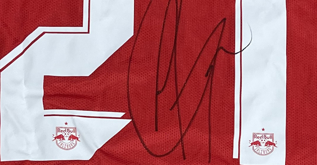 Adeyemi Trikot Salzburg   Adeyemi Trikot Salzburg