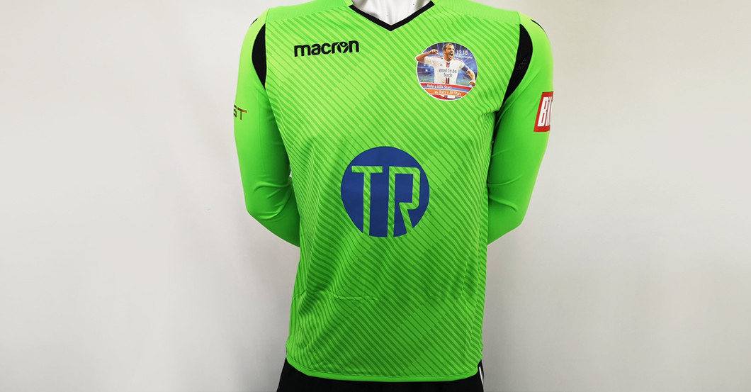 Adlers Trikot    Adlers Trikot