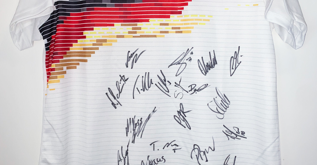 Aktuelles Frauen Trikot    Aktuelles Frauen Trikot