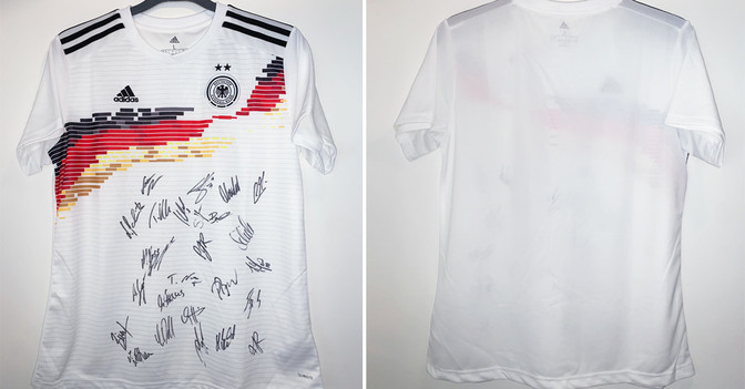 Aktuelles Frauen Trikot    Aktuelles Frauen Trikot