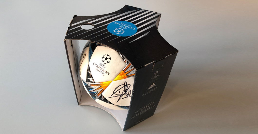 Alaba signierter CL Ball   Alaba signierter CL Ball