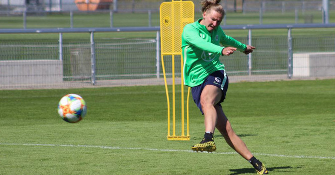 Alexandra Popp Schuhe   Alexandra Popp Schuhe