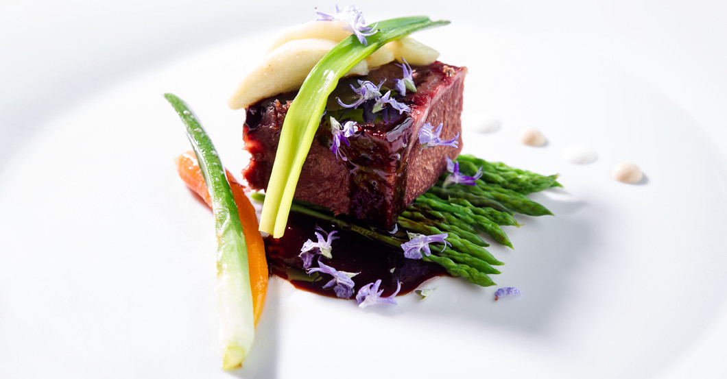  All White Trophy 2019 