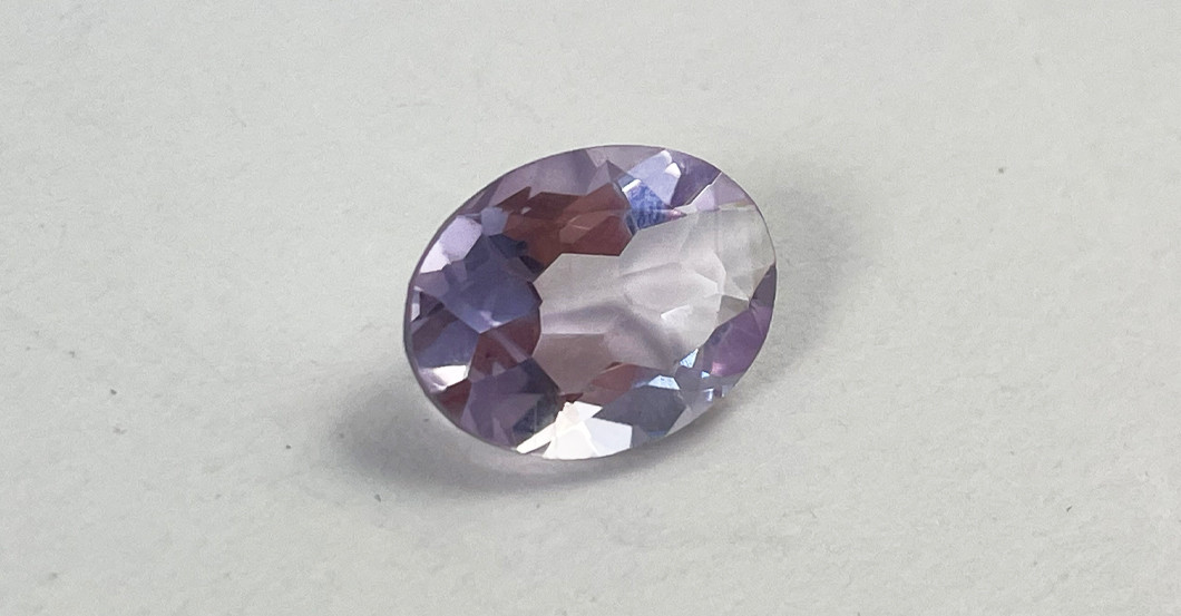 Amethyst oval Flieder   Amethyst oval Flieder