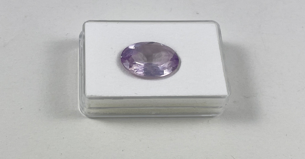 Amethyst Oval flieder   Amethyst Oval flieder