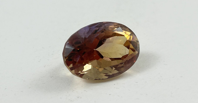 Ametrin oval   Ametrin oval