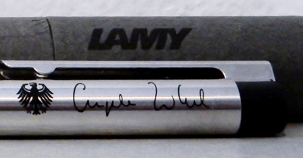 Angela Merkel Paket   Angela Merkel Paket