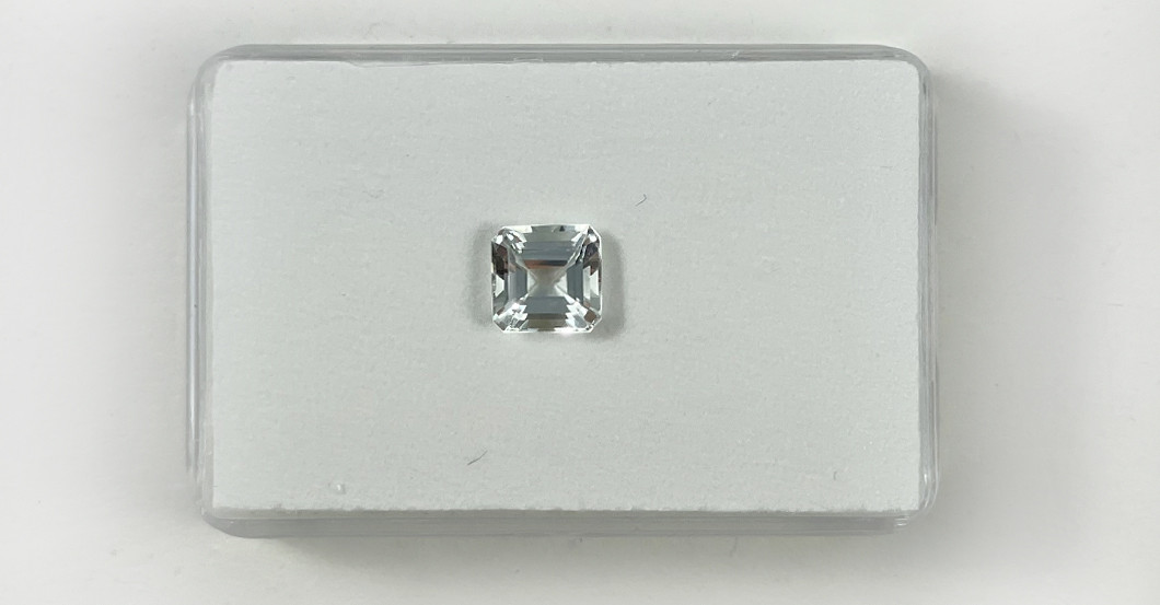 Aquamarin Oktagon   Aquamarin Oktagon