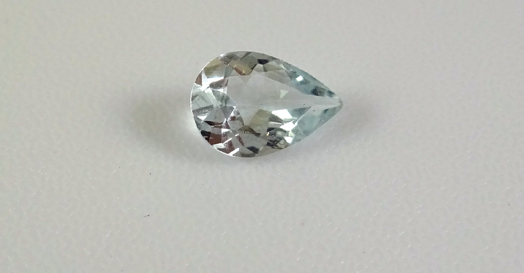 Aquamarin Tropfen   Aquamarin Tropfen