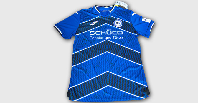 Arminia Bielefeld Trikot    Arminia Bielefeld Trikot