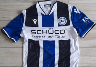 Arminia signiert Trikot Arminia signiert Trikot