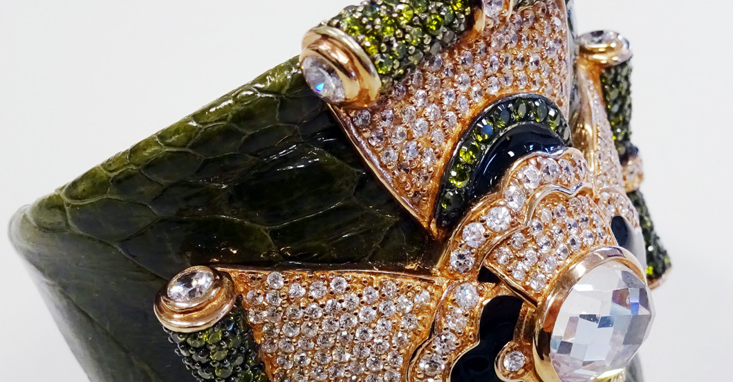 Armreif weiße Steine   Armreif weiße Steine