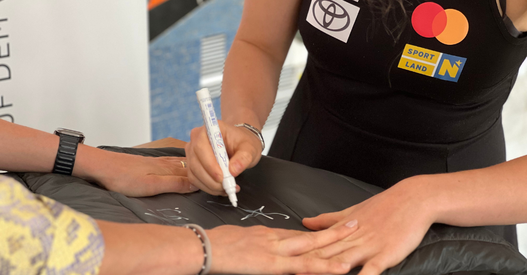 AT Aigner Sisters   AT Aigner Sisters