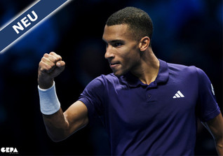  AT Aliassime Schläger 