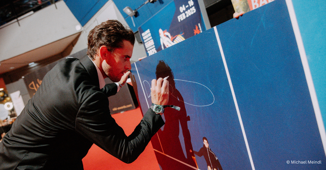 AT Bild Thiem signiert   AT Bild Thiem signiert