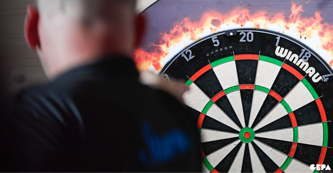  AT Dartscheibe signiert 