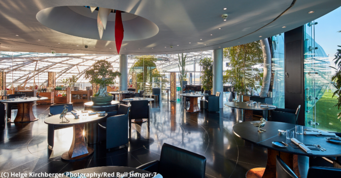 AT Dinner im Ikarus   AT Dinner im Ikarus