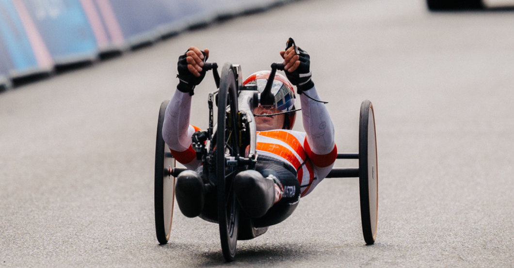 AT Frühwirth Fanpaket    AT Frühwirth Fanpaket