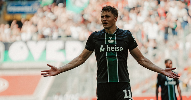  AT Fußballtrikot Pichler  