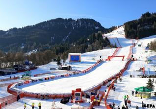  AT Hahnenkamm Backstage  