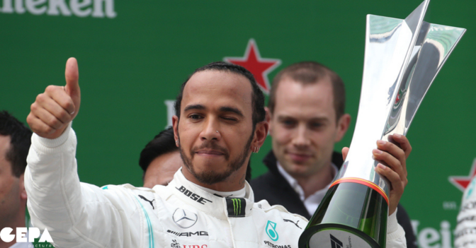 AT Hamilton Rennanzug   AT Hamilton Rennanzug