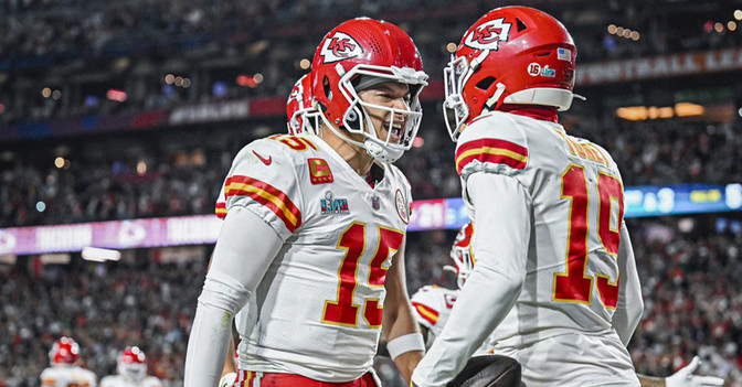 AT Kansas City Helm   AT Kansas City Helm