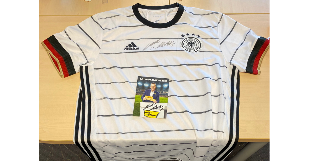  AT Matthäus Trikots 3 